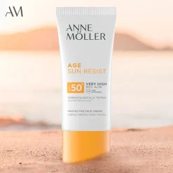 ANNE MÖLLER AGE Sun Resist SPF50+