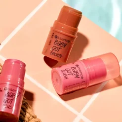 Essence Baby Got Blush Stick