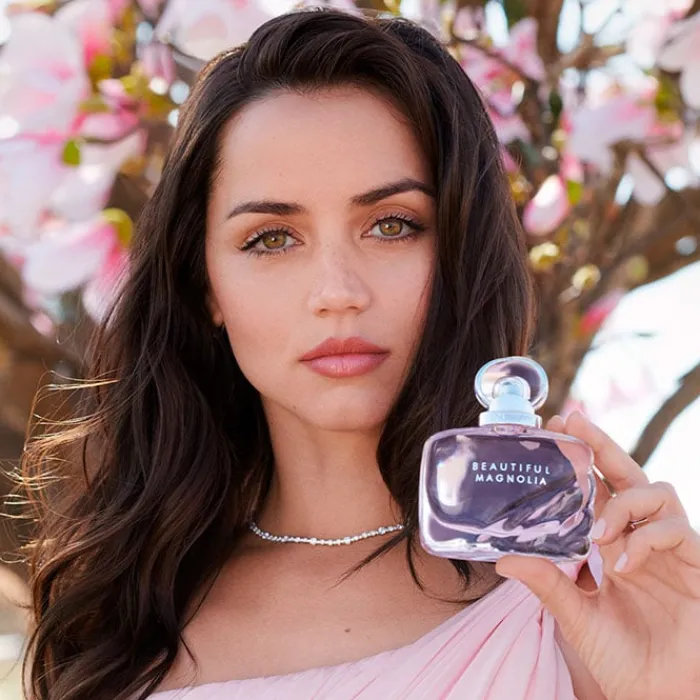 Mujer ESTÉE LAUDER Beautiful Magnolia