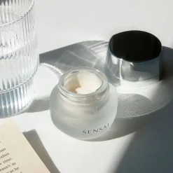 Hombre SENSAI Cellular Performance Eye Contour Balm