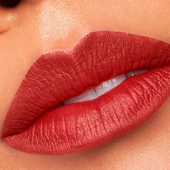 L'Oréal Color Riche Intense Volume Matte