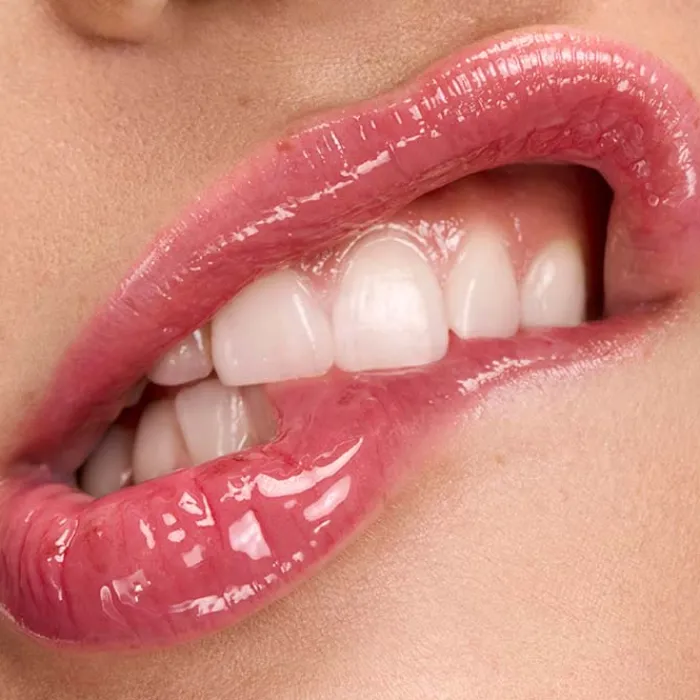 LANCÔME Lip Idôle Juicytreat