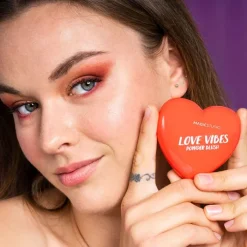 Magic Studio Love Vibes Heart Blusher