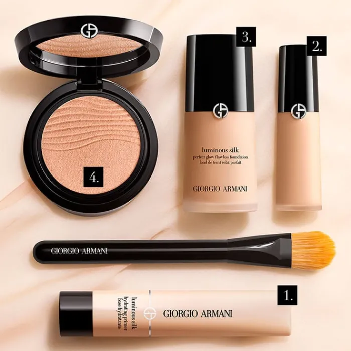 ARMANI Luminous Silk Glow Fusion Powder