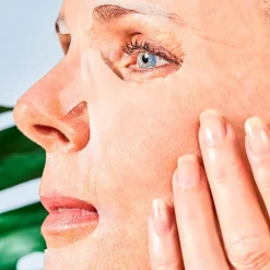 Iroha Nature Mascarilla Antiedad con Noni