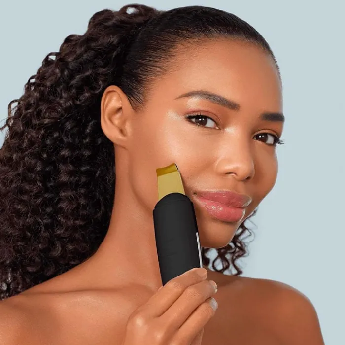 Geske MicroCurrent Skin Scrubber & Blackhead Remover 9 in 1