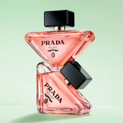 Mujer PRADA Paradoxe