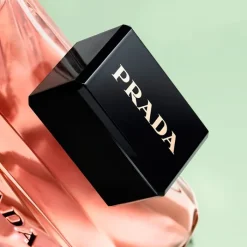 Mujer PRADA Paradoxe