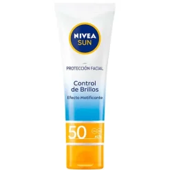 NIVEA Protección Facial Control Brillos SPF50