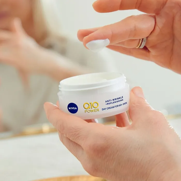 NIVEA Q10 Power Anti-Arrugas Extra-Nutritiva Crema de Día