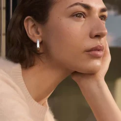 Hombre SENSAI Radiant Glow Foundation