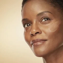 ESTÉE LAUDER Revitalizing Supreme+ Youth Power Milky Lotion