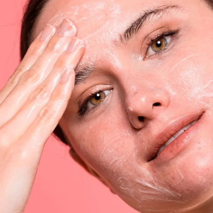 Freshly Cosmetics Rose Quartz Facial Cleanser