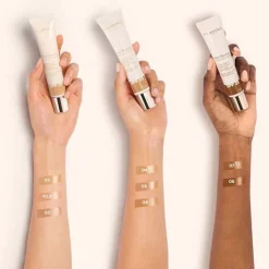 CLARINS Skin Illusion Tinted Moisturizer SPF25