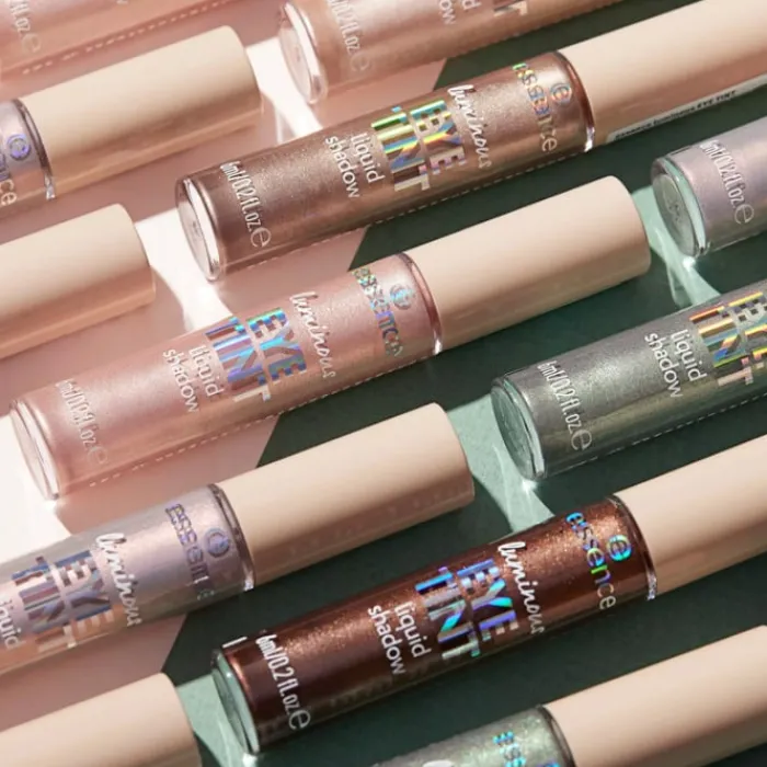 Essence Sombra líquida Luminous Eye Tint