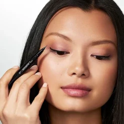 IT COSMETICS Superhero Liner