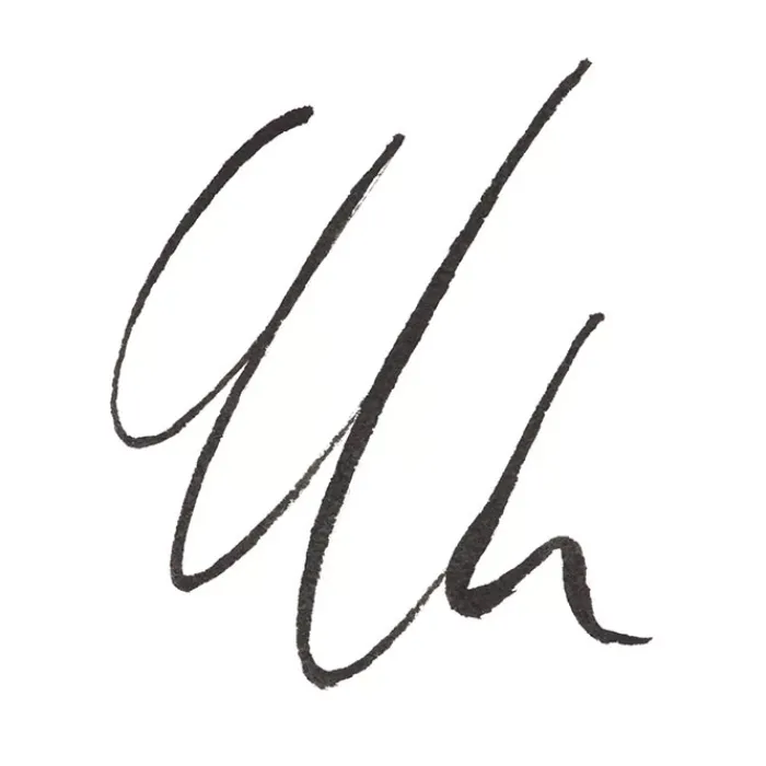 Essence Tiny Tip Liner Waterproof