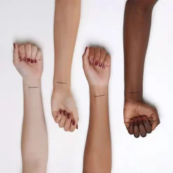 Essence Tiny Tip Liner Waterproof