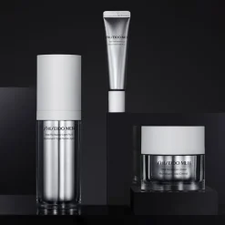 Hombre SHISEIDO MEN Total Revitalizer Light Fluid