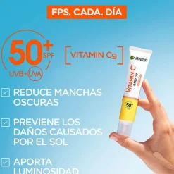 Hombre Garnier Vitamina C Fluido Antimanchas Anti-UV Glow SPF50+