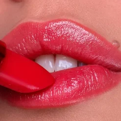 Catrice Wild Hibiscus Glow Bálsamo